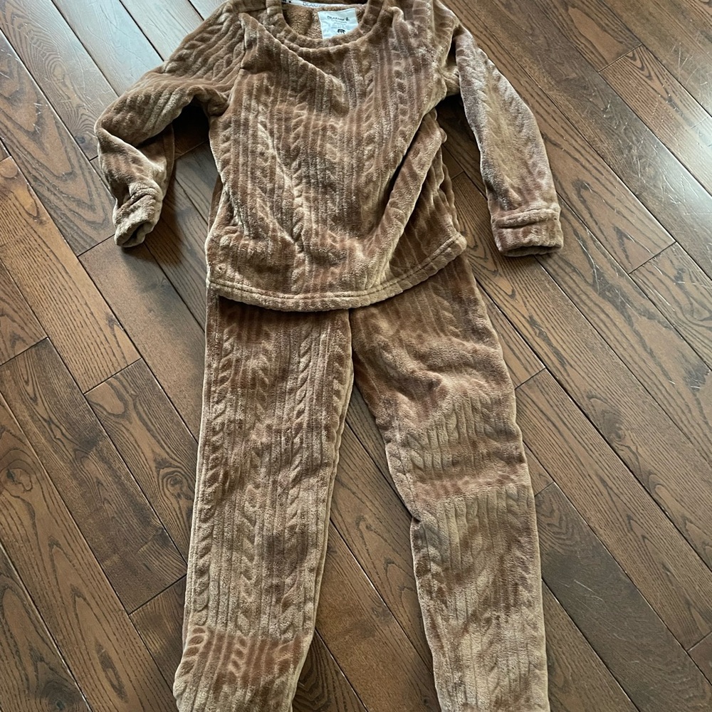 Kids Jogging Suit/Pajamas